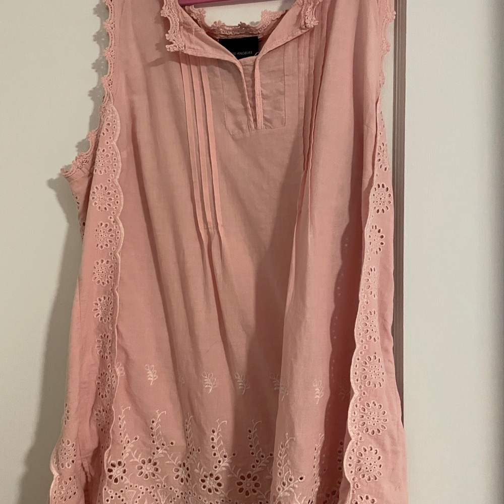Peach colored tank top with eyelet detail